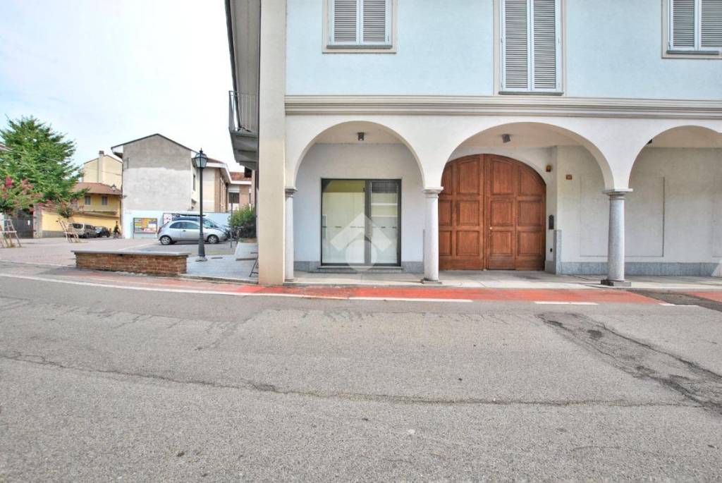 negozio in affitto a Cigliano