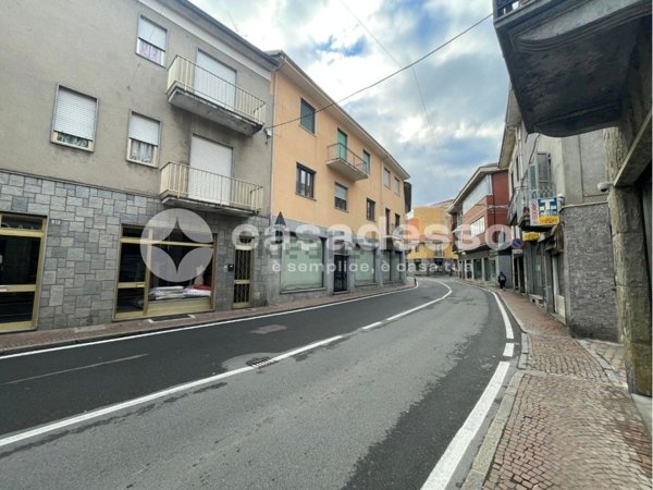 locale commerciale in affitto a Cigliano