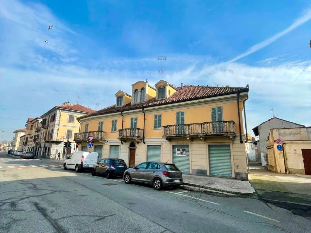negozio in affitto a Crescentino