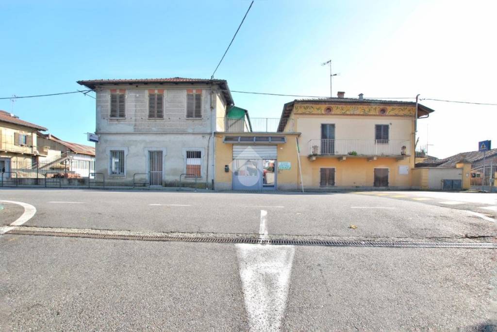 ufficio in affitto a Crescentino in zona Mezzi Po