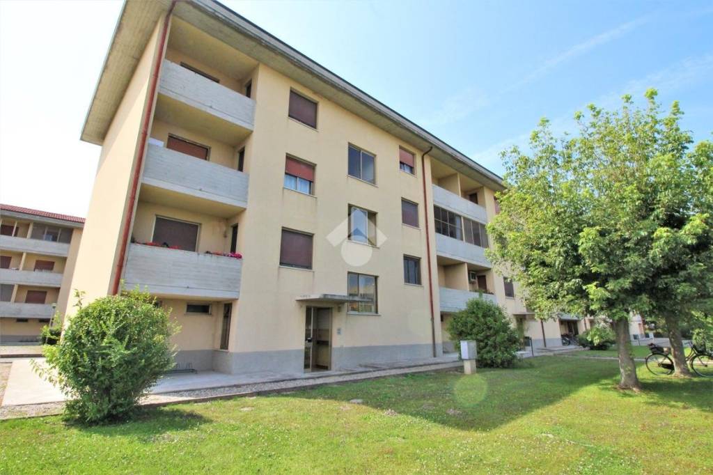 appartamento in affitto a Crescentino in zona Mezzi Po