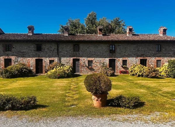 casa indipendente in affitto ad Agazzano in zona Bastardina