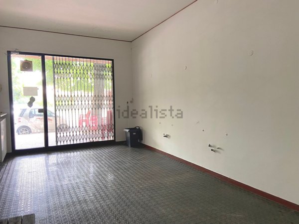 negozio in affitto ad Alseno in zona Lusurasco