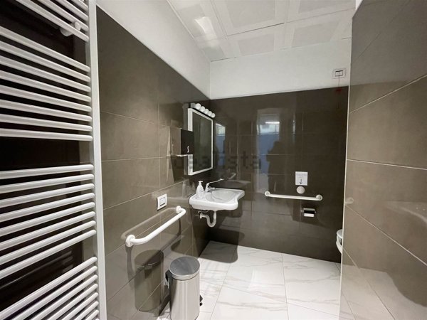 ufficio in affitto a Bettola