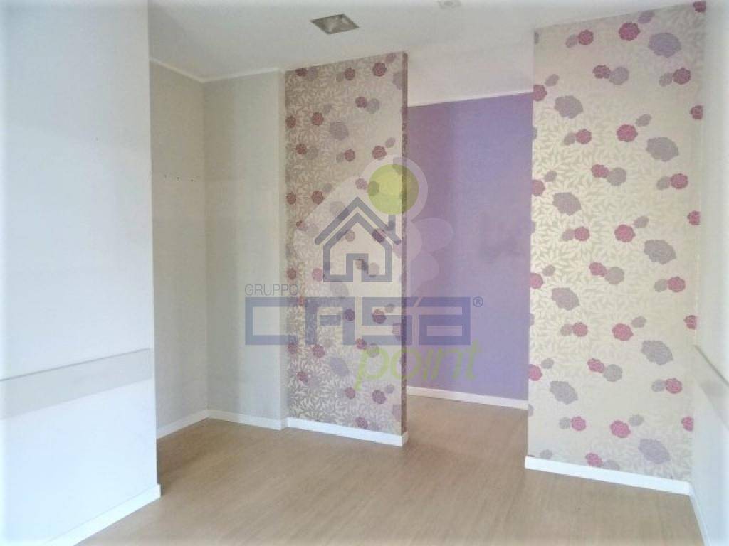 negozio in affitto a Caorso