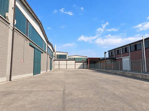 locale commerciale in affitto a Caorso