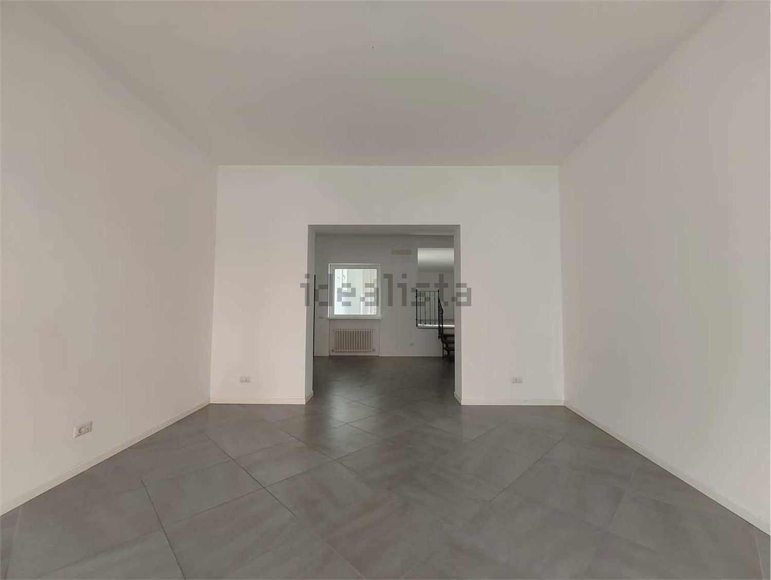 negozio in affitto a Carpaneto Piacentino