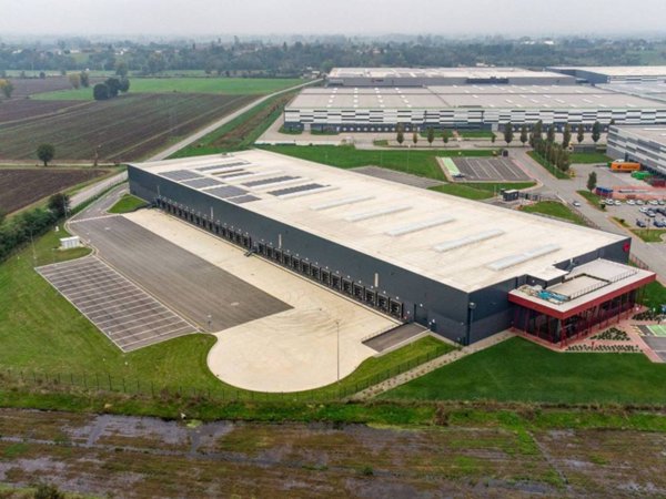 locale commerciale in affitto a Castel San Giovanni in zona Fontana Pradosa