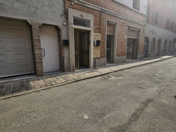 negozio in affitto a Castel San Giovanni