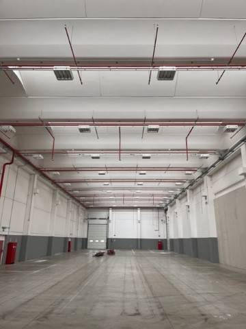 locale commerciale in affitto a Castel San Giovanni