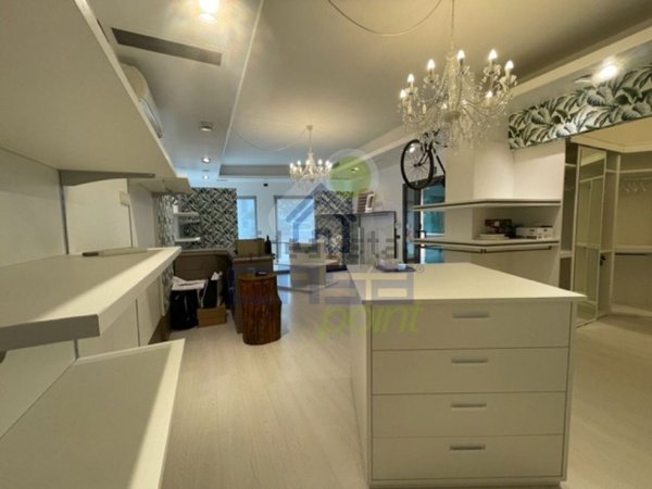 negozio in affitto a Castelvetro Piacentino