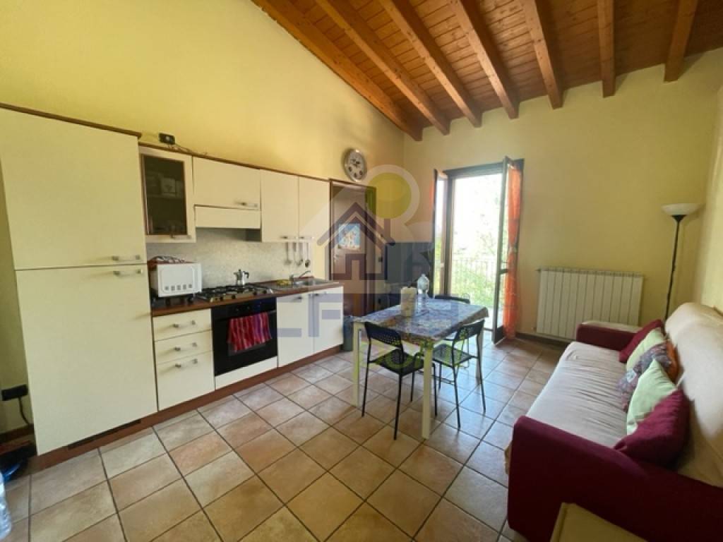 appartamento in affitto a Castelvetro Piacentino in zona Castelvetro