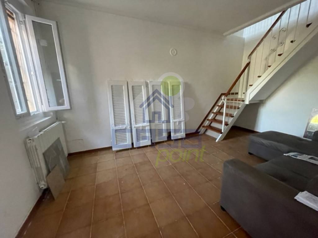 appartamento in affitto a Castelvetro Piacentino in zona Castelvetro