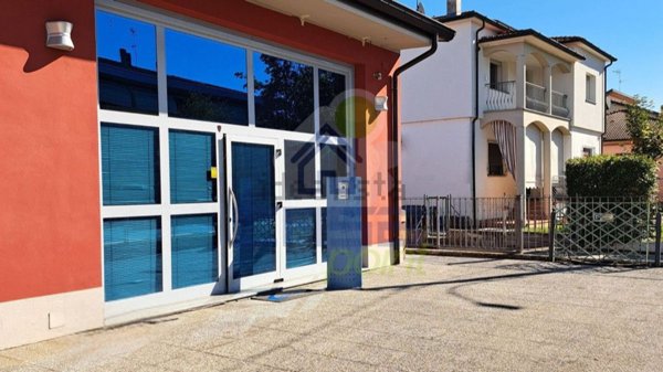 ufficio in affitto a Castelvetro Piacentino