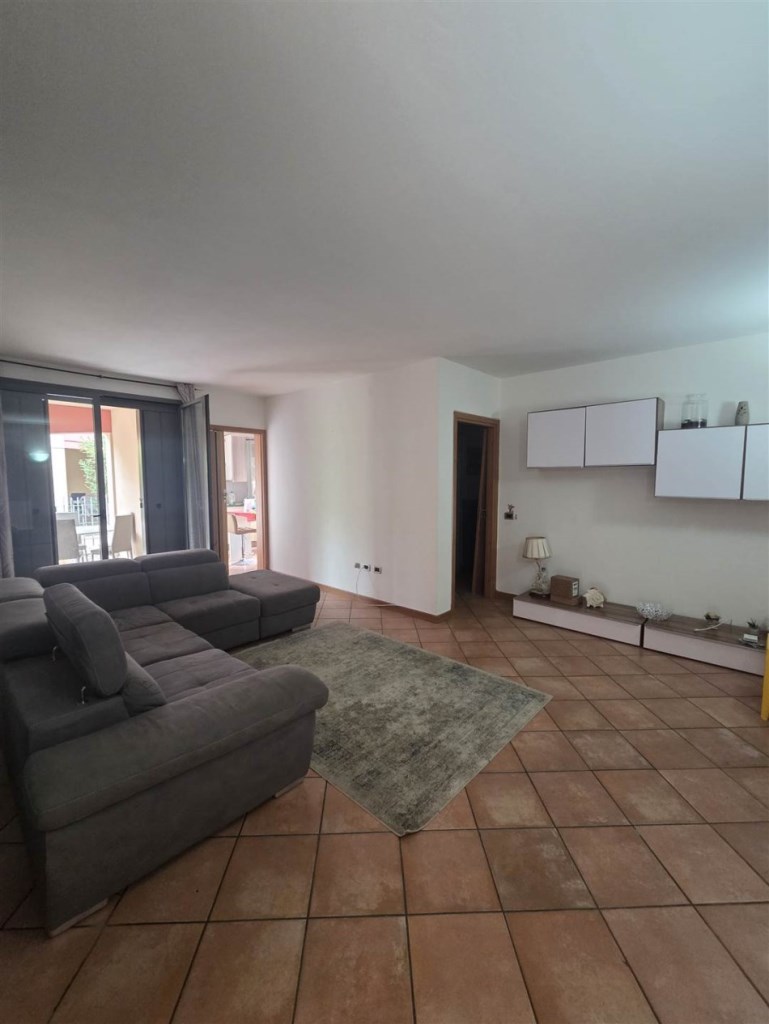 appartamento in affitto a Castelvetro Piacentino in zona Castelvetro