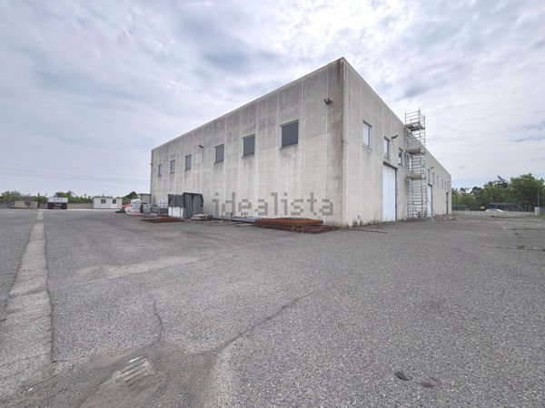 capannone in affitto a Fiorenzuola d'Arda