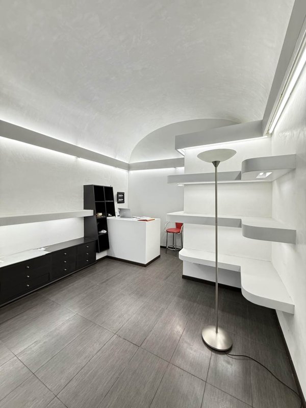 negozio in affitto a Fiorenzuola d'Arda