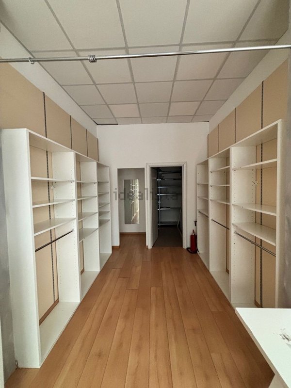 negozio in affitto a Fiorenzuola d'Arda