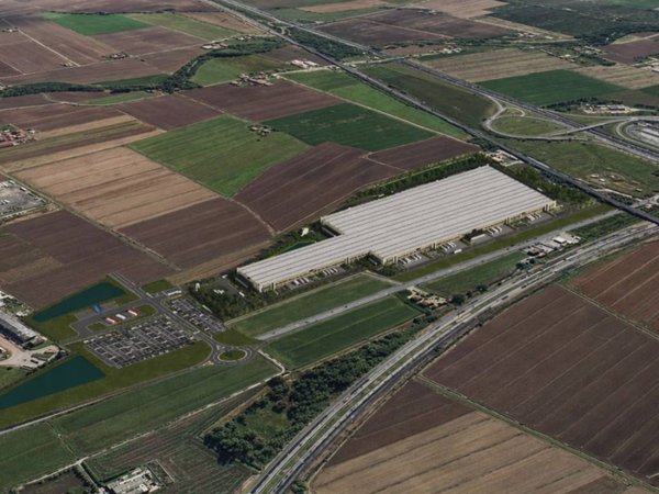locale commerciale in affitto a Fiorenzuola d'Arda in zona San Protaso