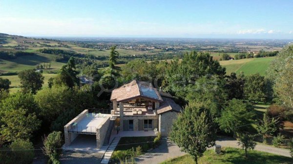 appartamento in affitto a Gazzola in zona Momeliano