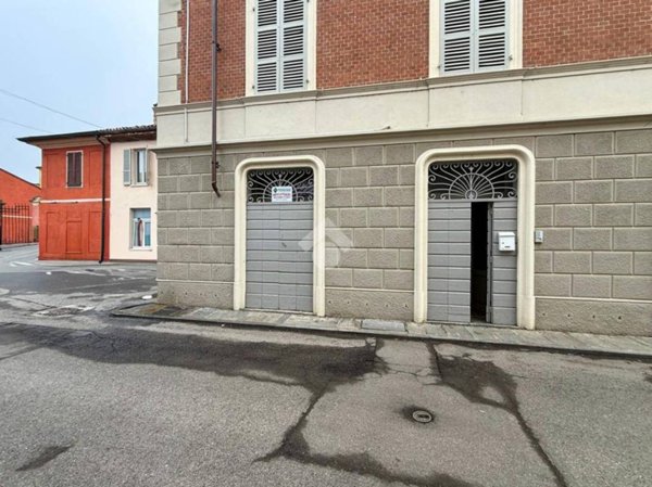 negozio in affitto a Monticelli d'Ongina