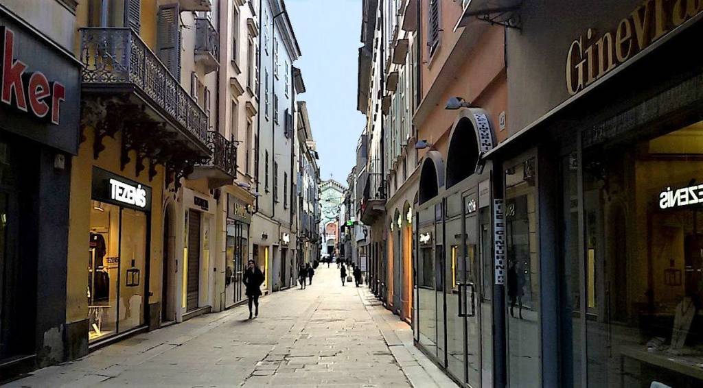 negozio in affitto a Piacenza in zona Centro Storico
