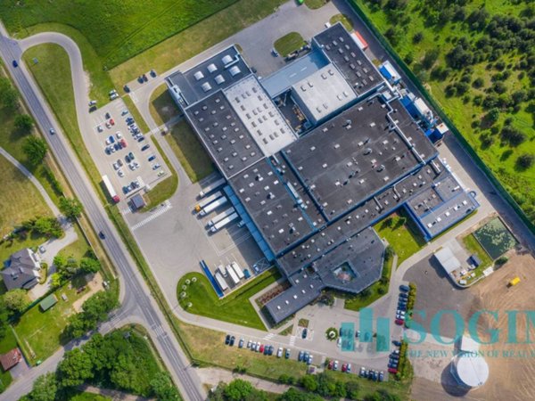 locale commerciale in affitto a Piacenza