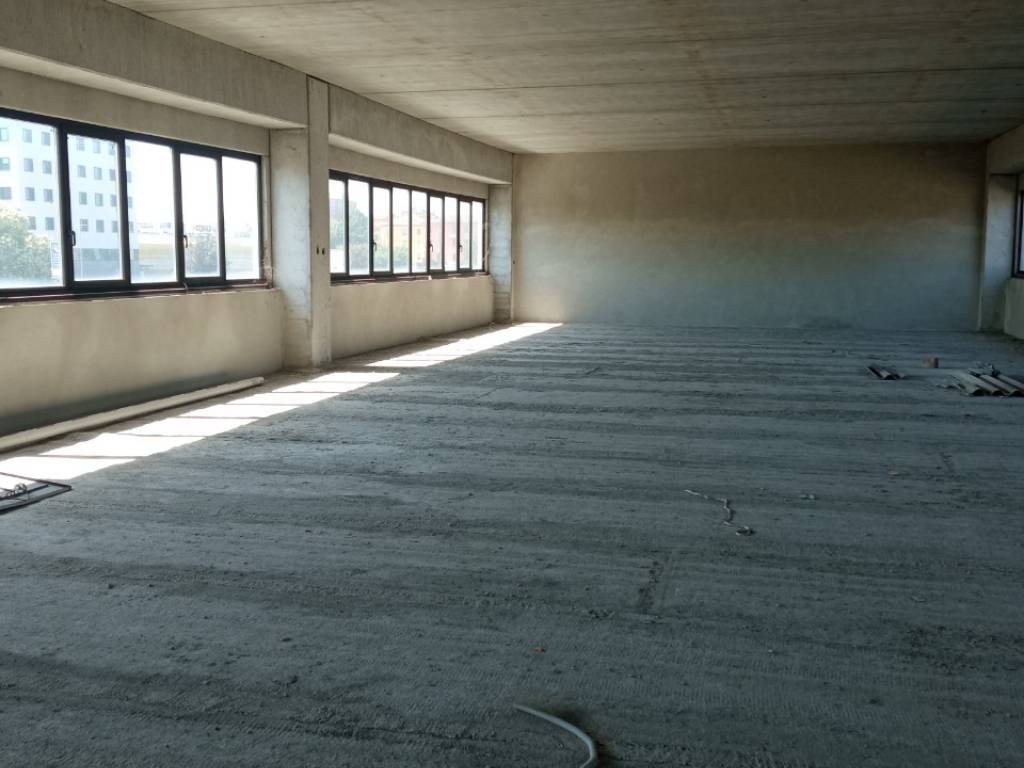 ufficio in affitto a Piacenza in zona Caorsana