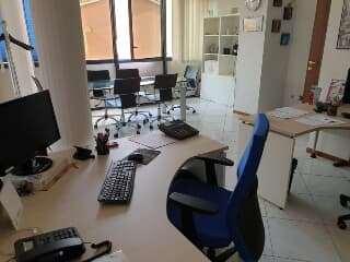 ufficio in affitto a Piacenza in zona Infrangibile