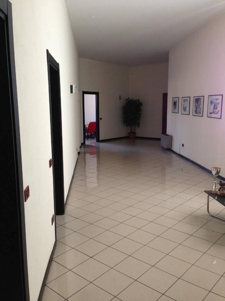 ufficio in affitto a Piacenza in zona Caorsana