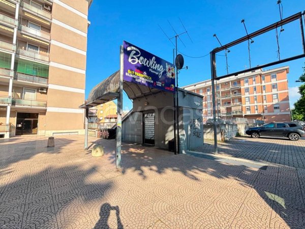 negozio in affitto a Piacenza in zona Farnesiana