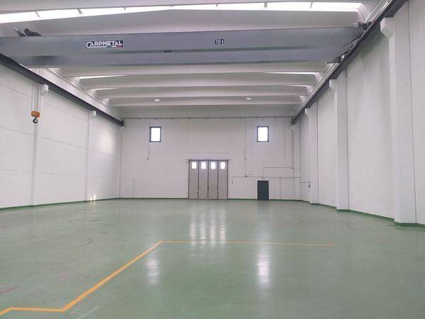 locale commerciale in affitto a Piacenza in zona Le Mose