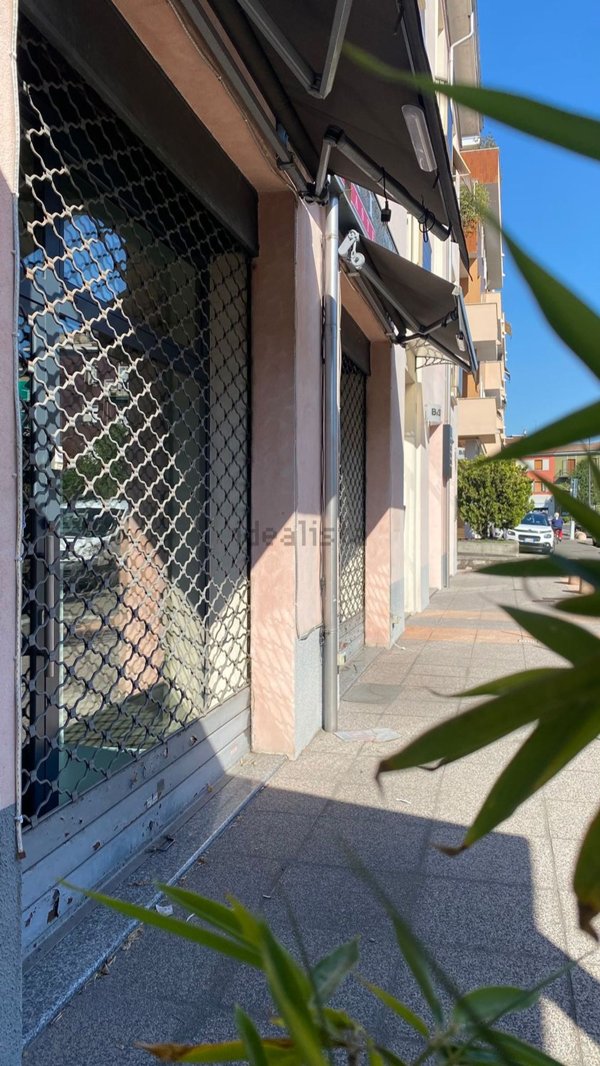 locale commerciale in affitto a Piacenza in zona Belvedere / Quartiere Duemila