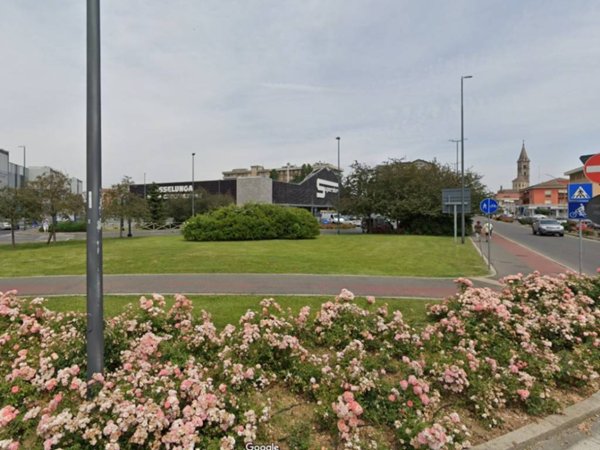 ufficio in affitto a Piacenza in zona Baia del Re