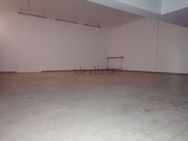 negozio in affitto a Piacenza in zona Centro Storico