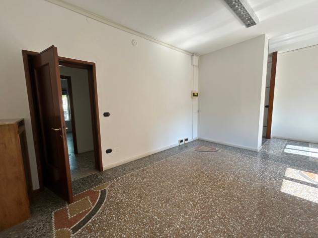 ufficio in affitto a Piacenza in zona Barriera Genova