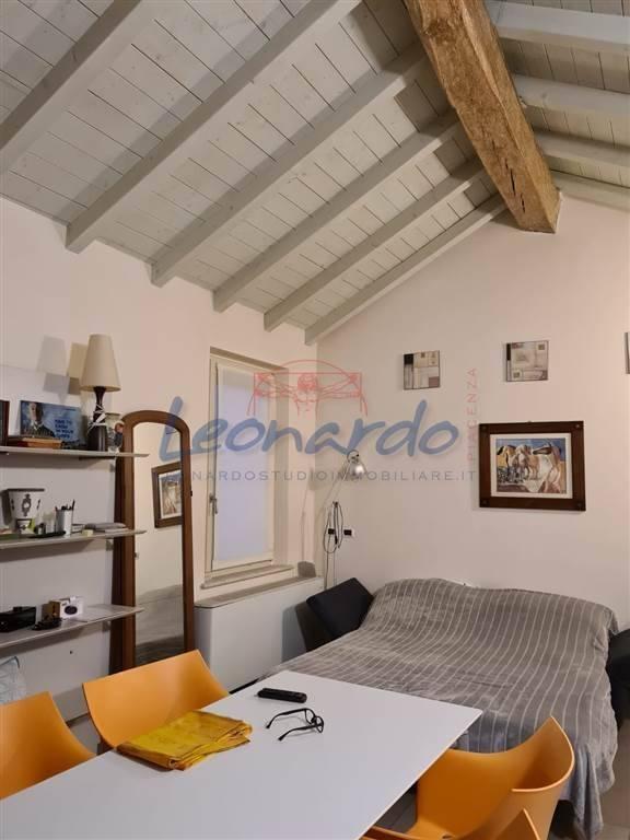 appartamento in affitto a Piacenza in zona Centro Storico