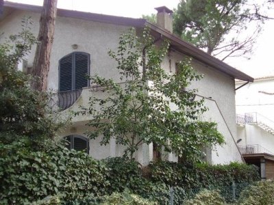 casa indipendente in affitto a Piacenza