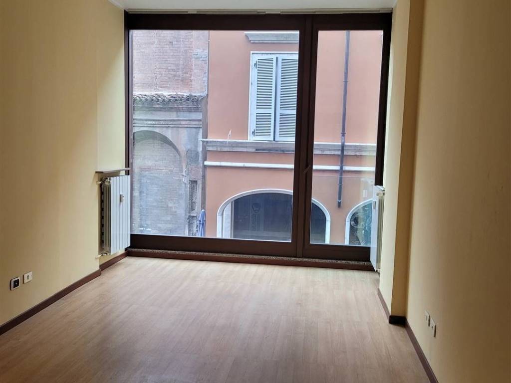 ufficio in affitto a Piacenza in zona Centro Storico