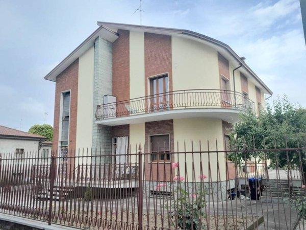 appartamento in affitto a Piacenza in zona Besurica