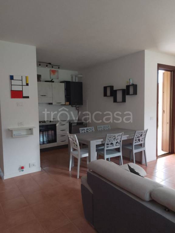 appartamento in affitto a Piacenza in zona Farnesiana