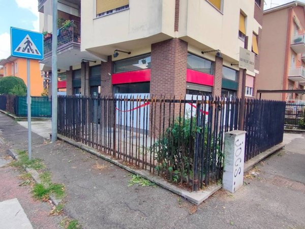 negozio in affitto a Piacenza in zona Boselli