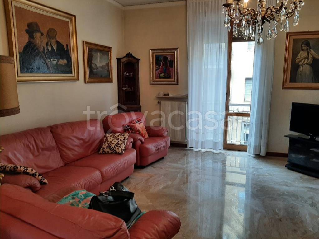 appartamento in affitto a Piacenza in zona Centro Storico