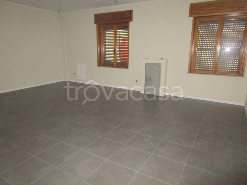 ufficio in affitto a Piacenza in zona Barriera Genova