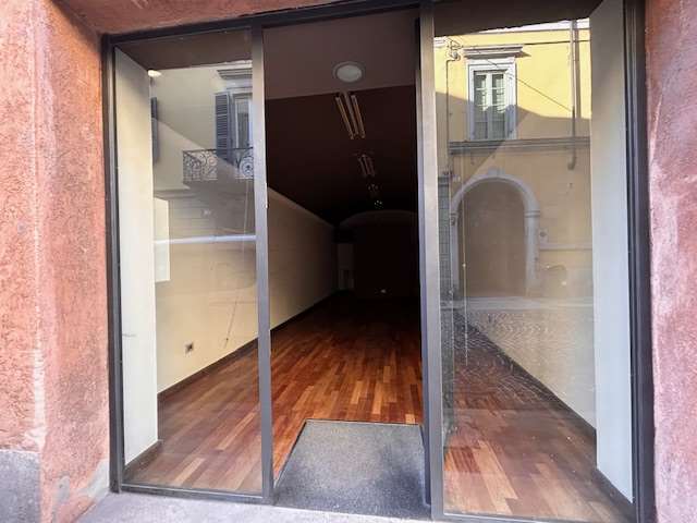 negozio in affitto a Piacenza in zona Centro Storico