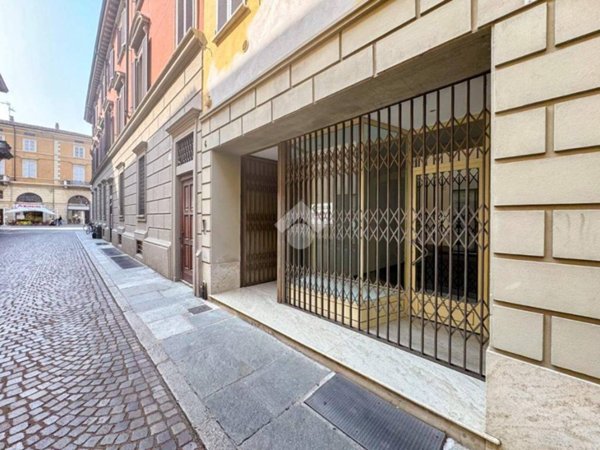 locale commerciale in affitto a Piacenza in zona Centro Storico