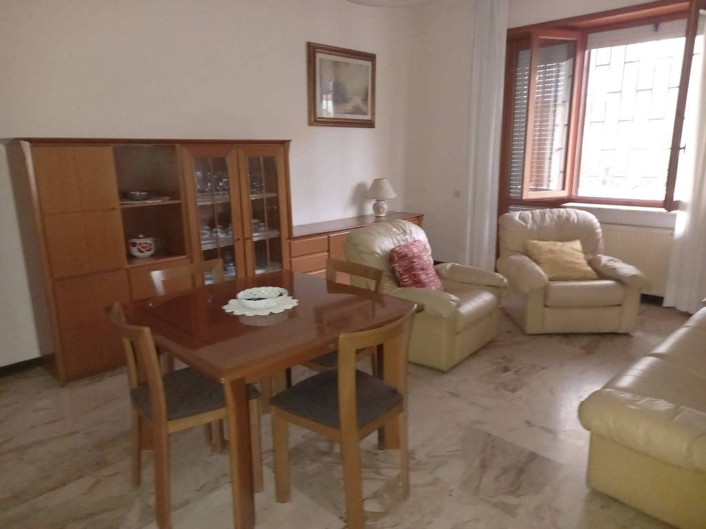 appartamento in affitto a Piacenza in zona Boselli