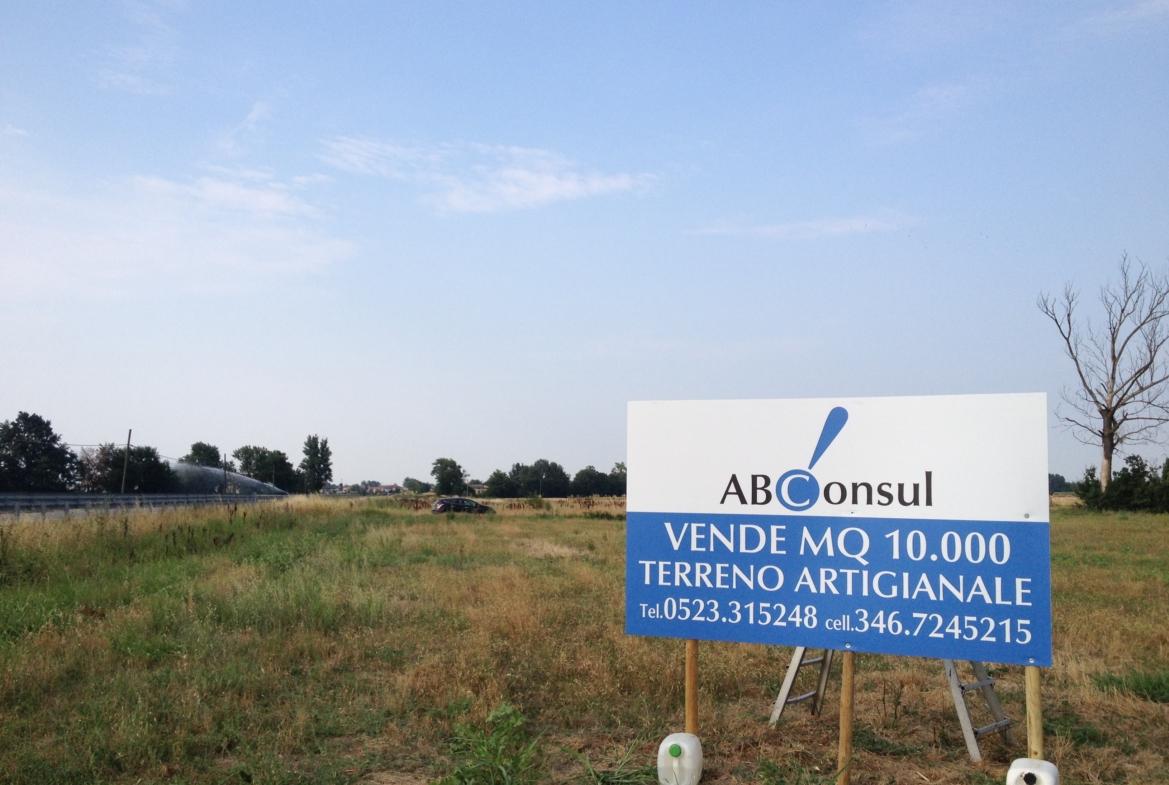 negozio in affitto a Piacenza in zona Gerbido