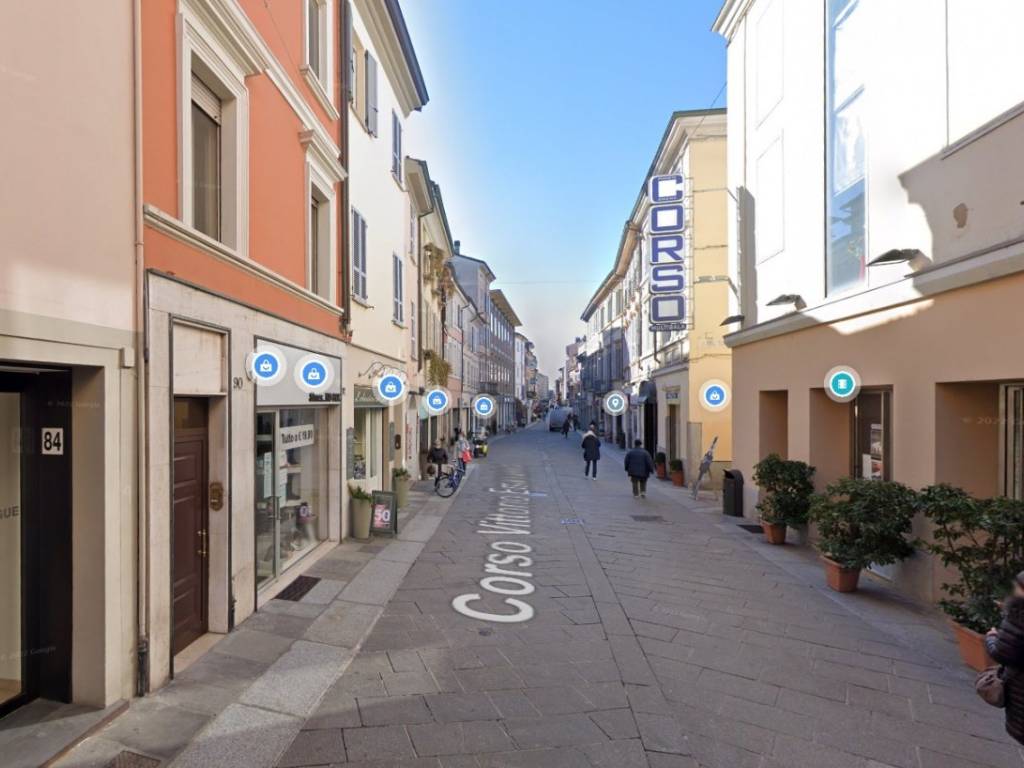 negozio in affitto a Piacenza in zona Centro Storico