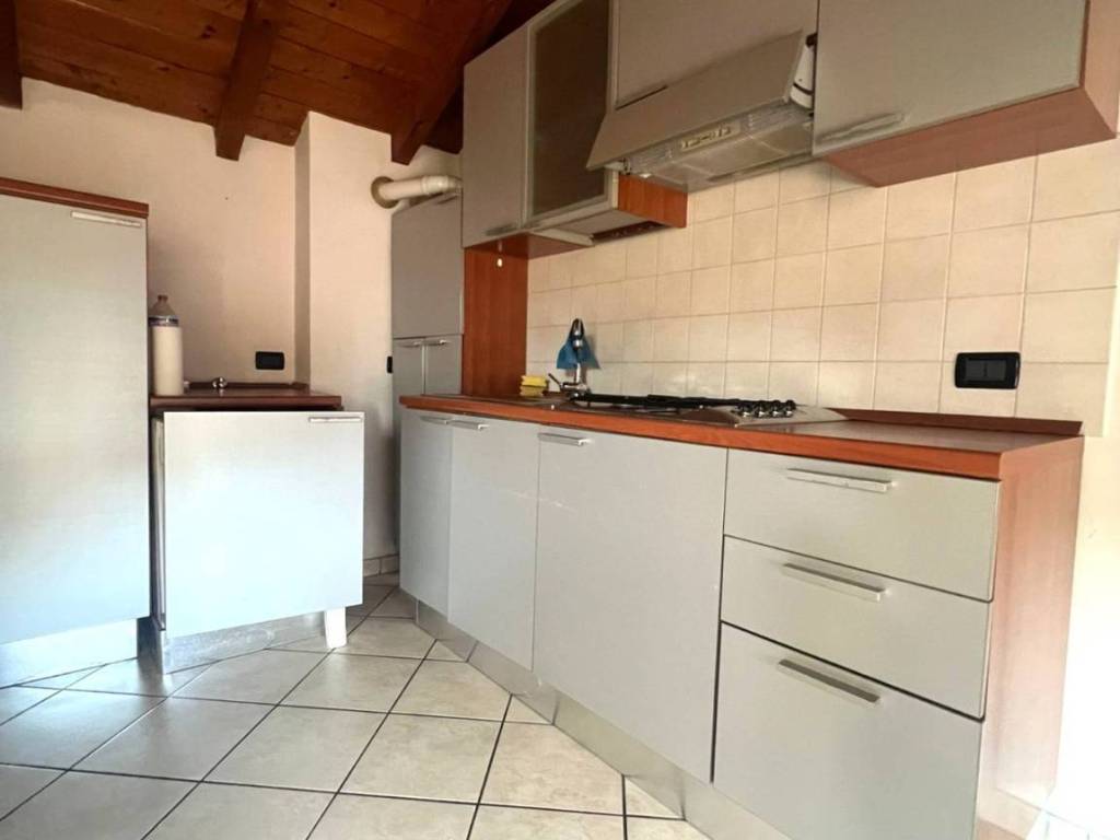 appartamento in affitto a Piacenza in zona Infrangibile